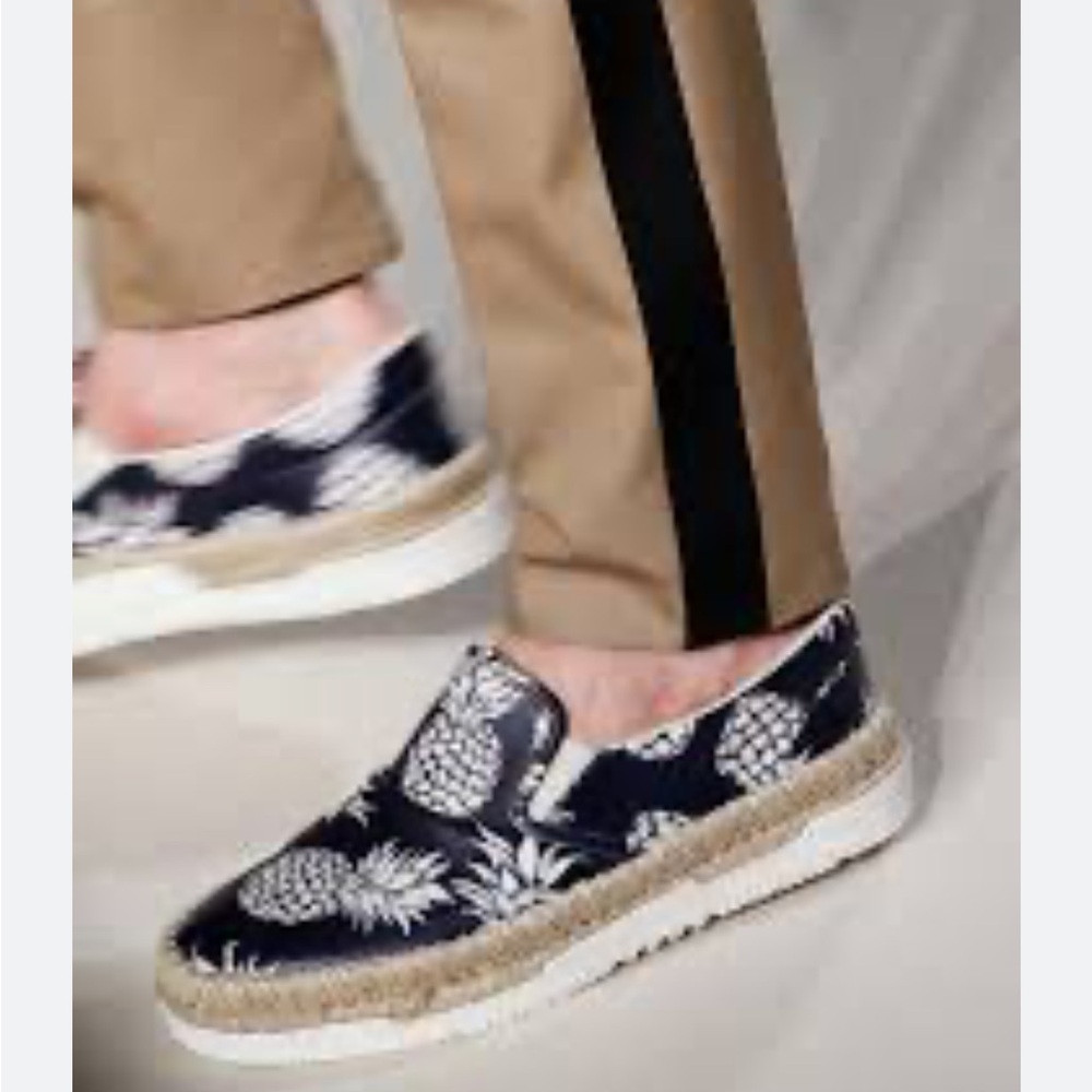 Valentino Pineapple Print Slip-On Espadrilles Sneakers 8 41 Loafers